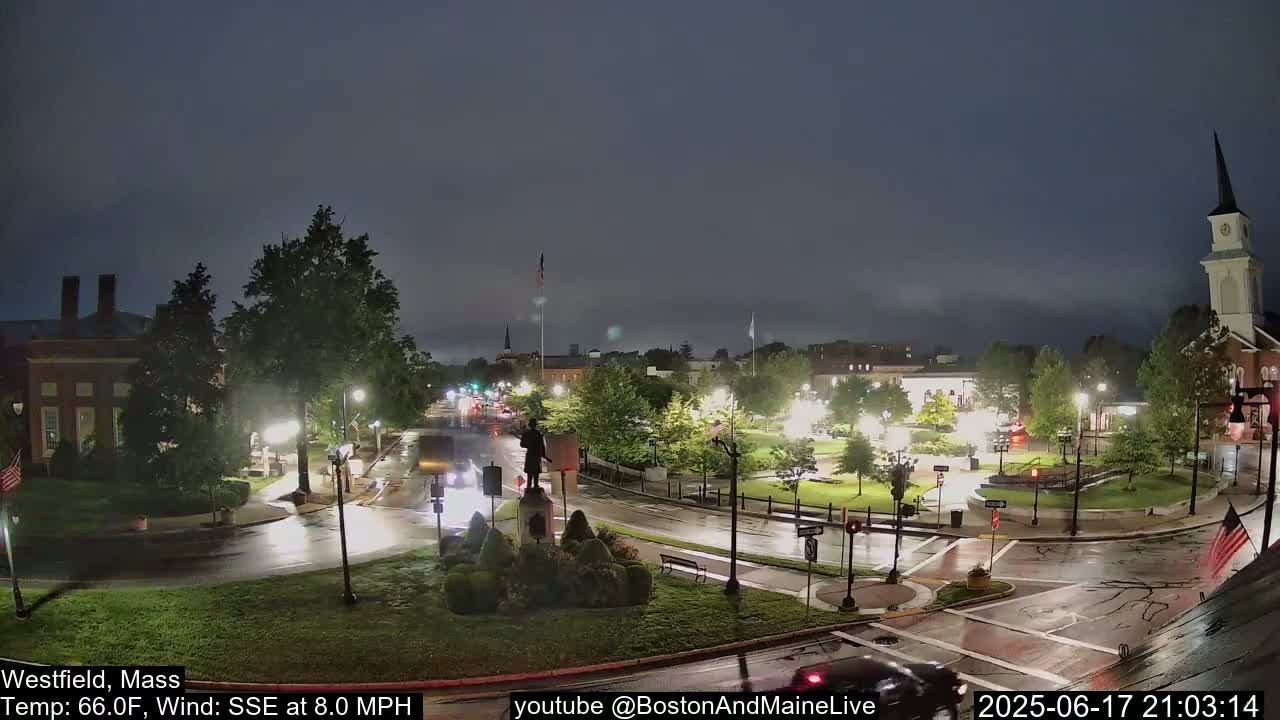 Park Square Live  Cam - Westfield, Massachusetts USA