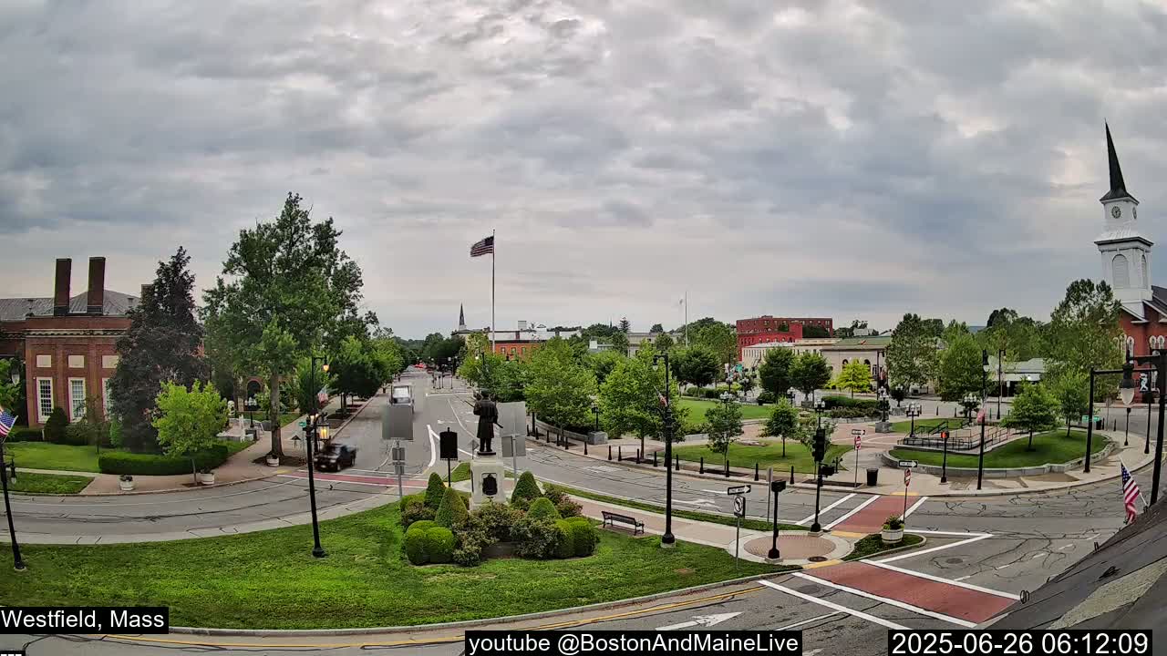 Park Square Live  Cam - Westfield, Massachusetts USA
