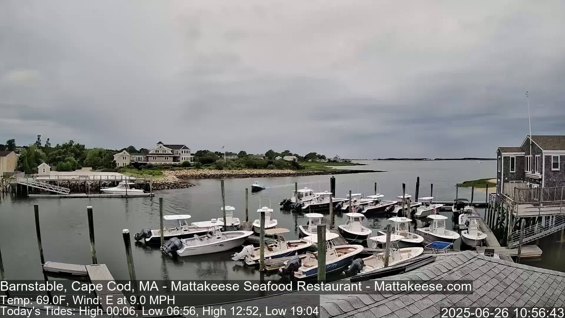 Park Square Live  Cam - Westfield, Massachusetts USA