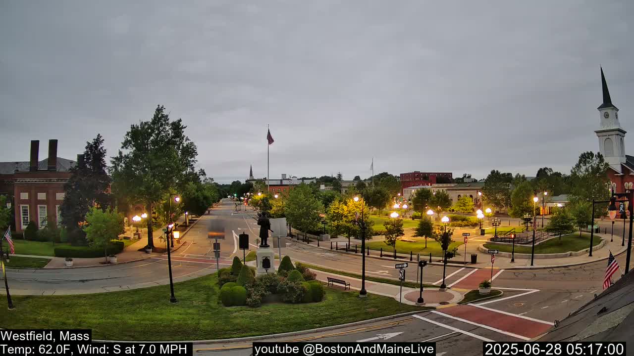 Park Square Live  Cam - Westfield, Massachusetts USA