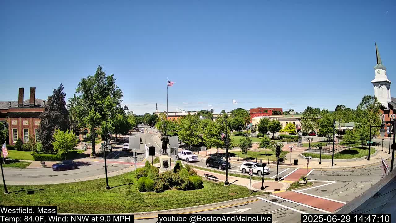 Park Square Live  Cam - Westfield, Massachusetts USA