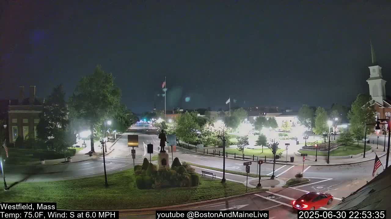 Park Square Live  Cam - Westfield, Massachusetts USA