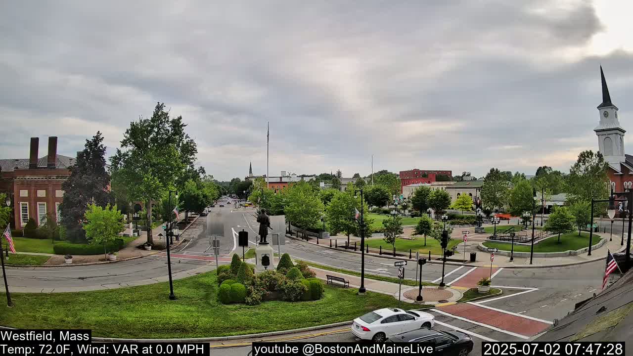 Park Square Live  Cam - Westfield, Massachusetts USA