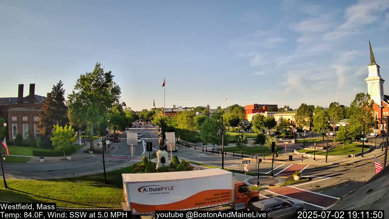 Park Square Live  Cam - Westfield, Massachusetts USA