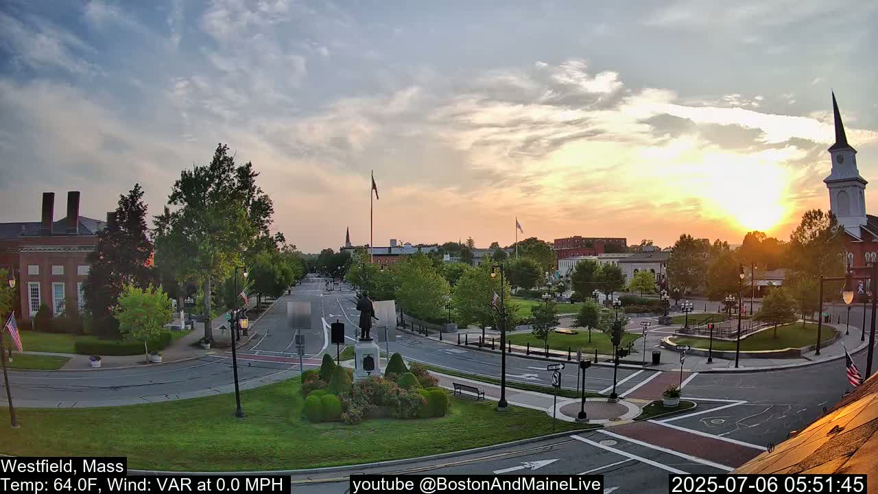 Park Square Live  Cam - Westfield, Massachusetts USA