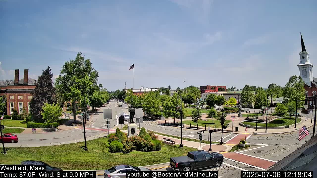 Park Square Live  Cam - Westfield, Massachusetts USA