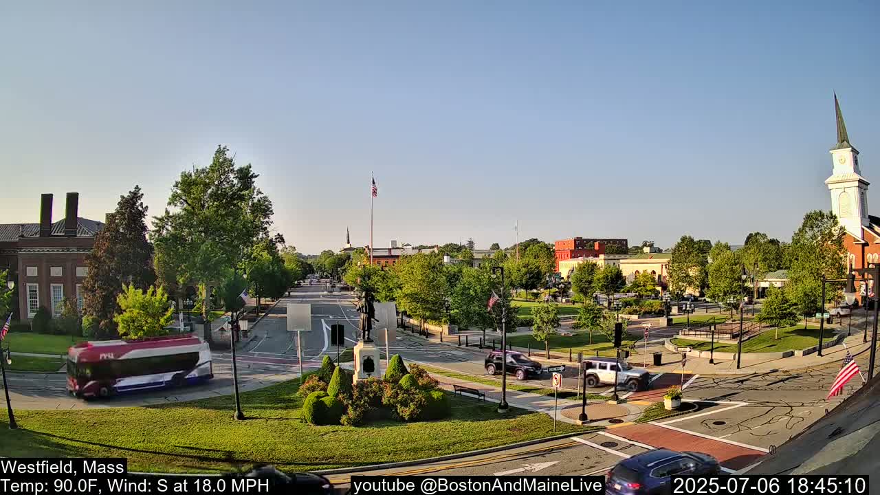 Park Square Live  Cam - Westfield, Massachusetts USA