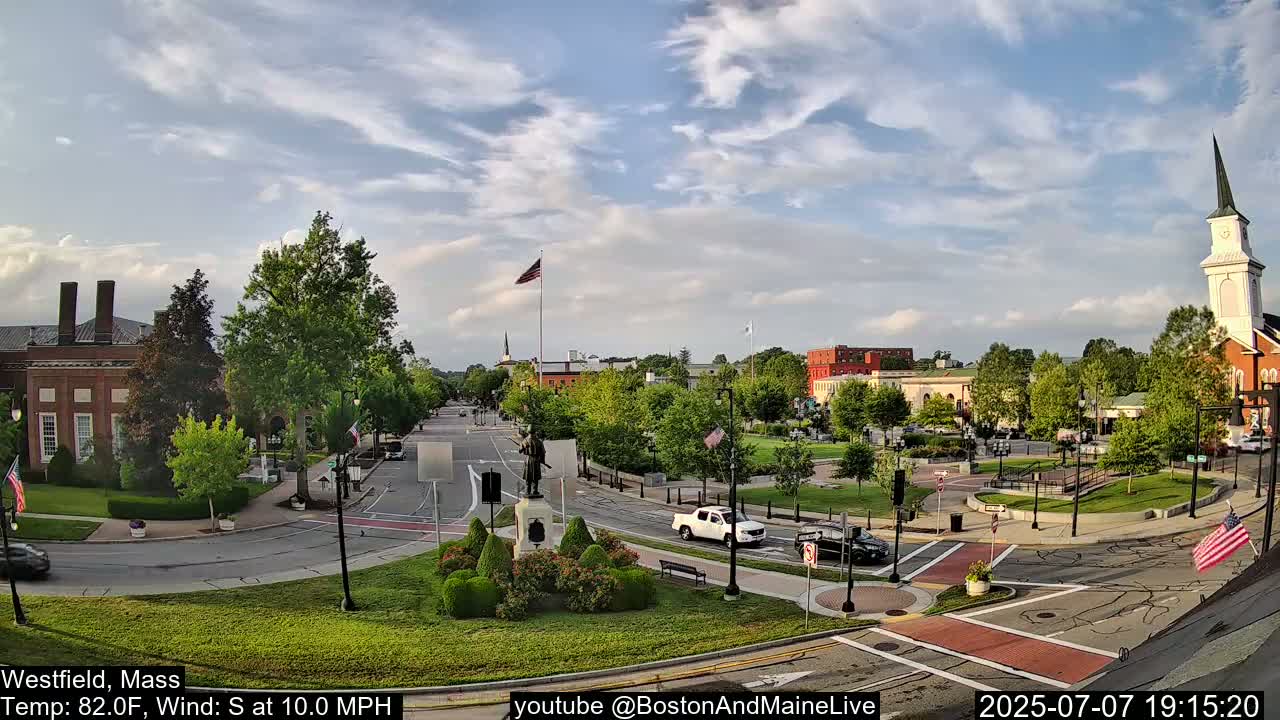 Park Square Live  Cam - Westfield, Massachusetts USA