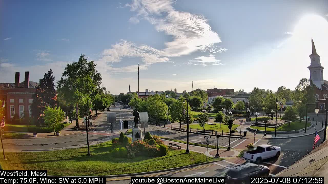 Park Square Live  Cam - Westfield, Massachusetts USA