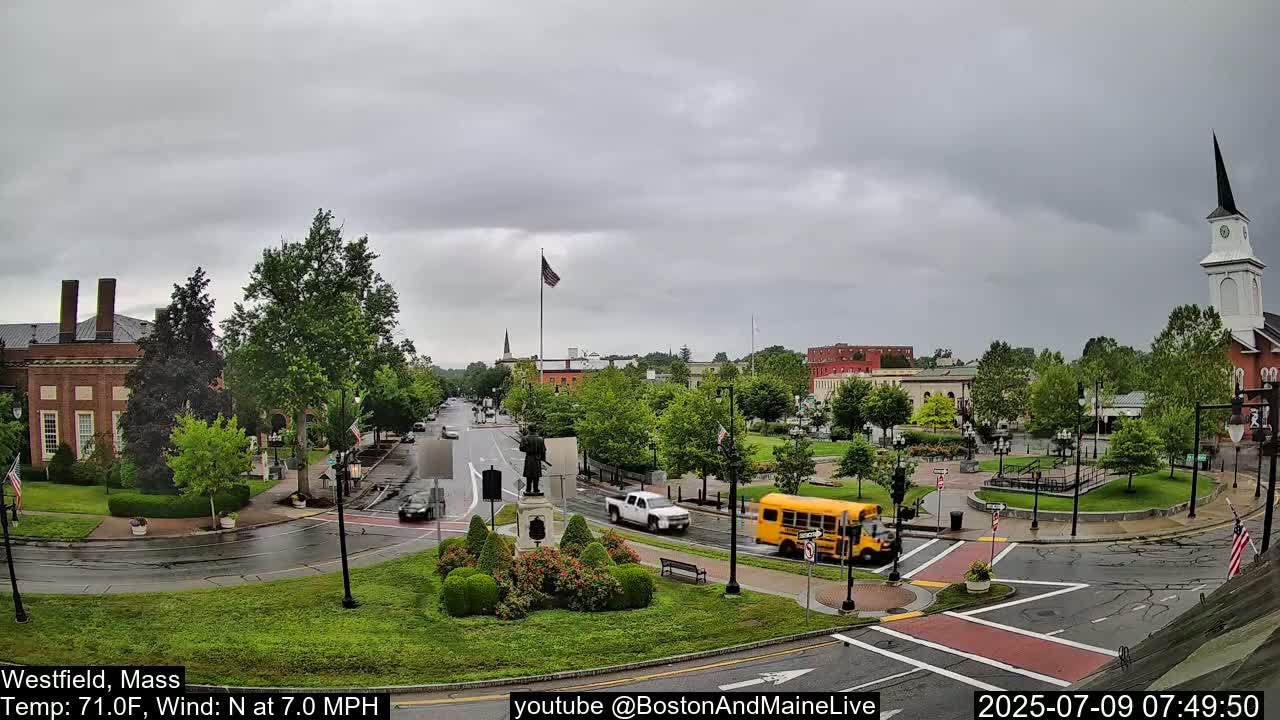 Park Square Live  Cam - Westfield, Massachusetts USA