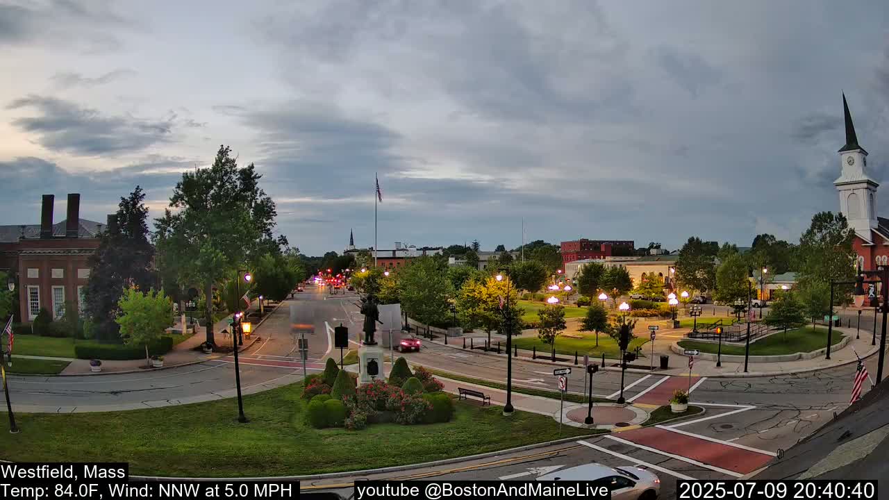 Park Square Live  Cam - Westfield, Massachusetts USA