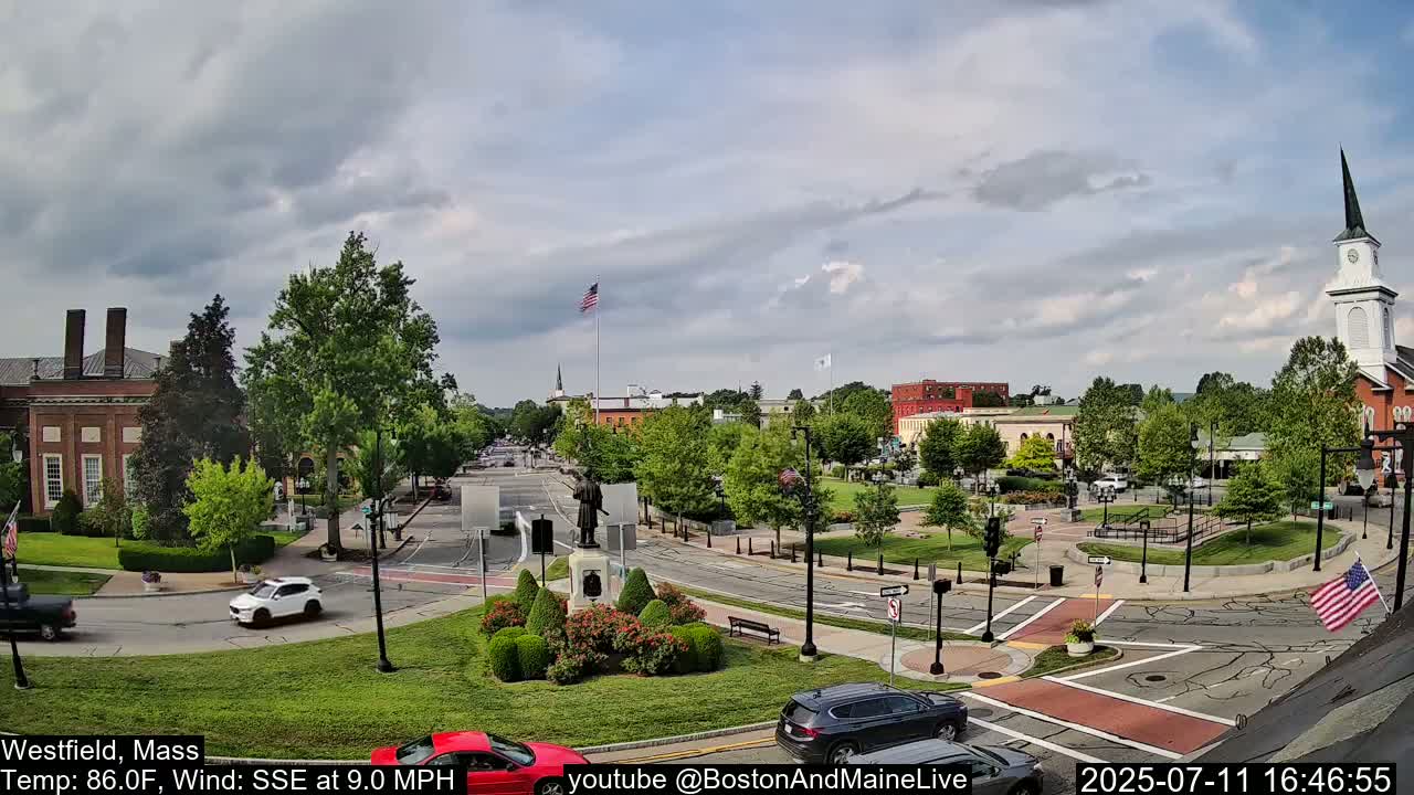 Park Square Live  Cam - Westfield, Massachusetts USA
