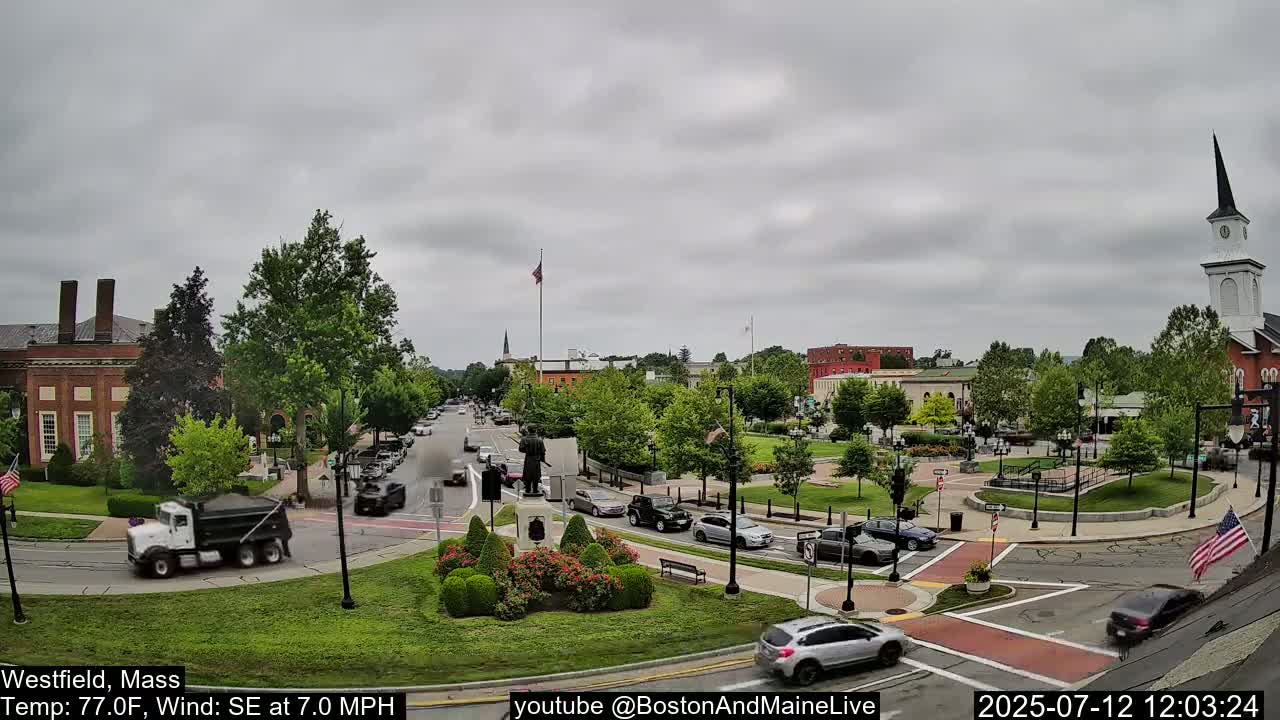 Park Square Live  Cam - Westfield, Massachusetts USA