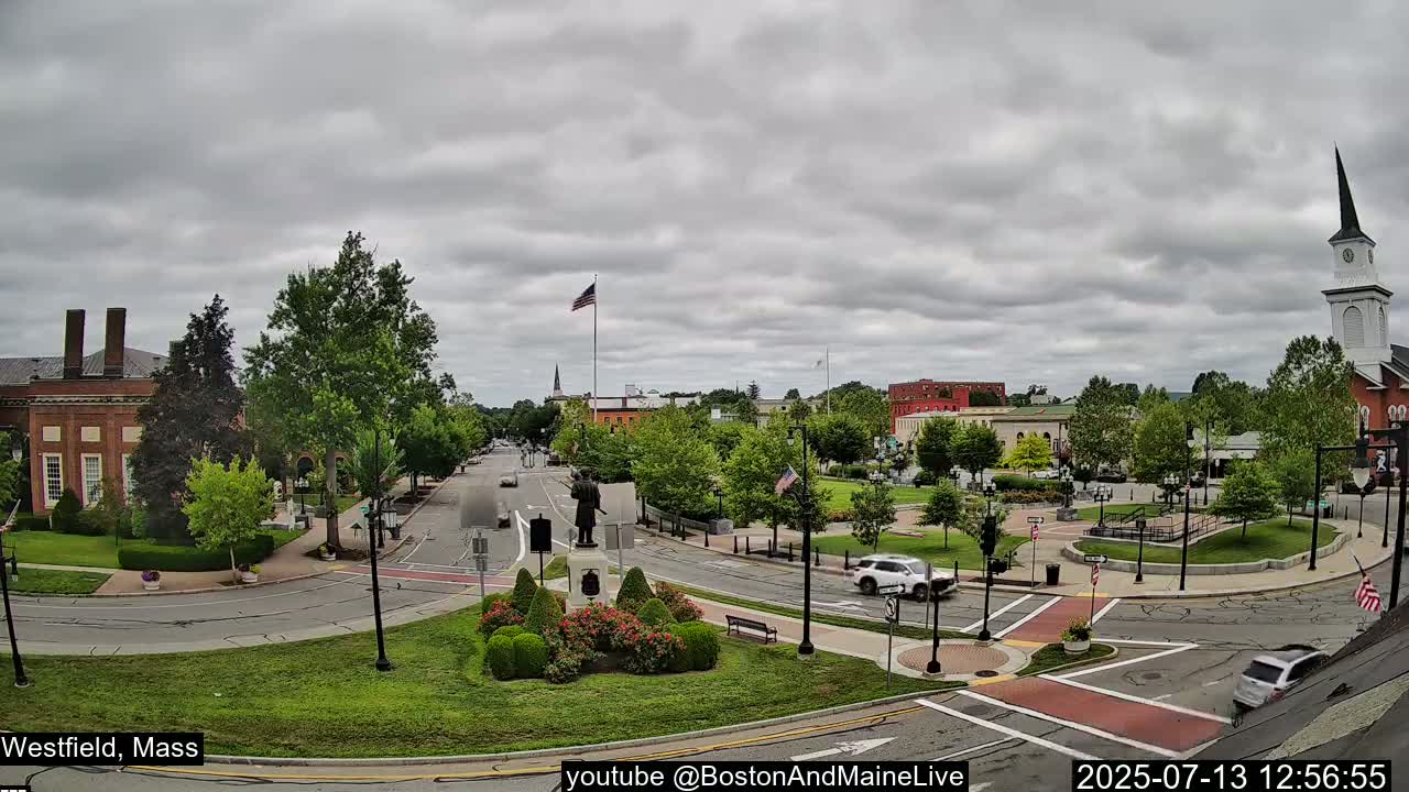 Park Square Live  Cam - Westfield, Massachusetts USA