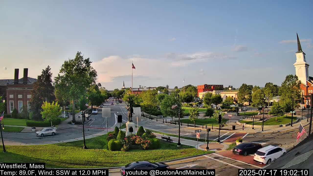 Park Square Live  Cam - Westfield, Massachusetts USA