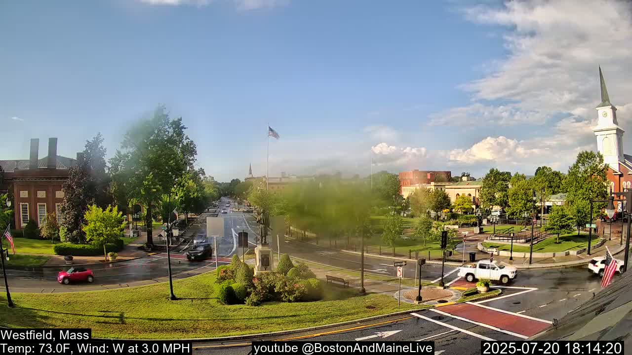 Park Square Live  Cam - Westfield, Massachusetts USA