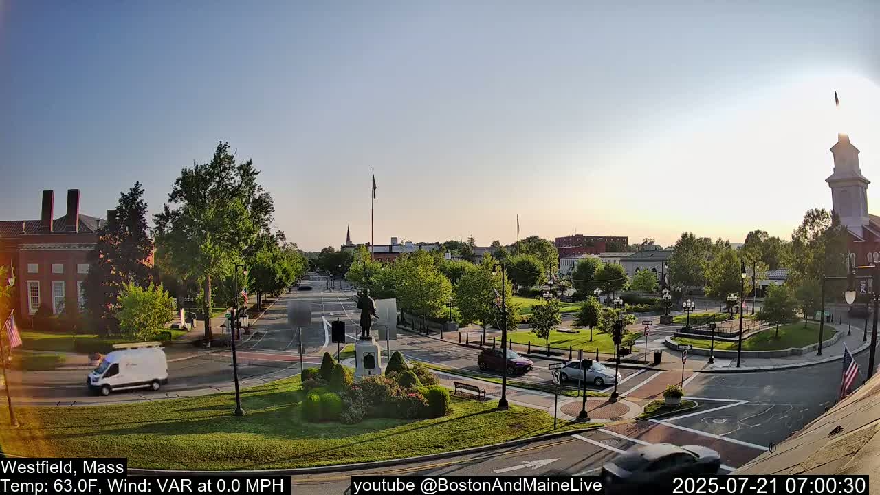 Park Square Live  Cam - Westfield, Massachusetts USA