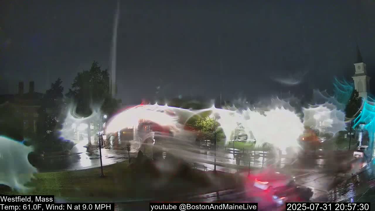 Park Square Live  Cam - Westfield, Massachusetts USA