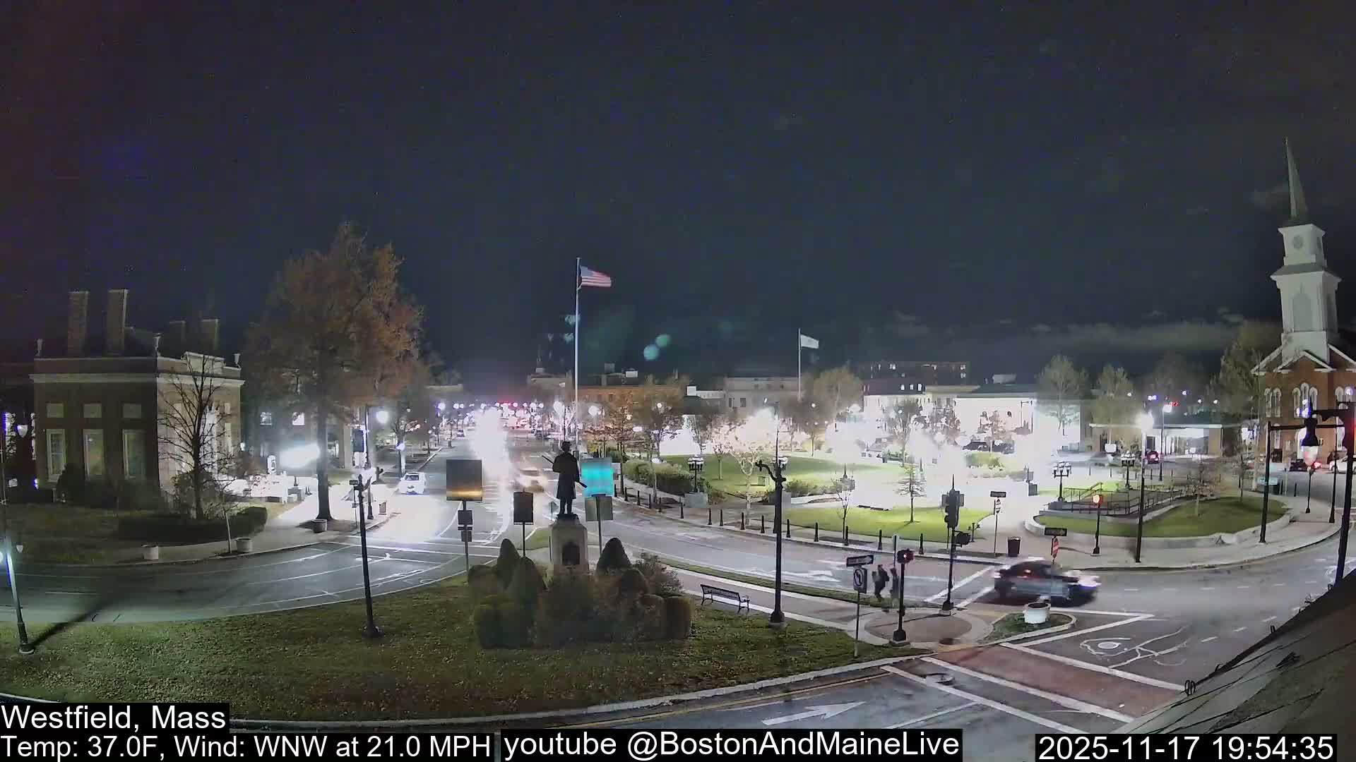 Westfield, Park Square Live  Cam - Westfield, Massachusetts USA