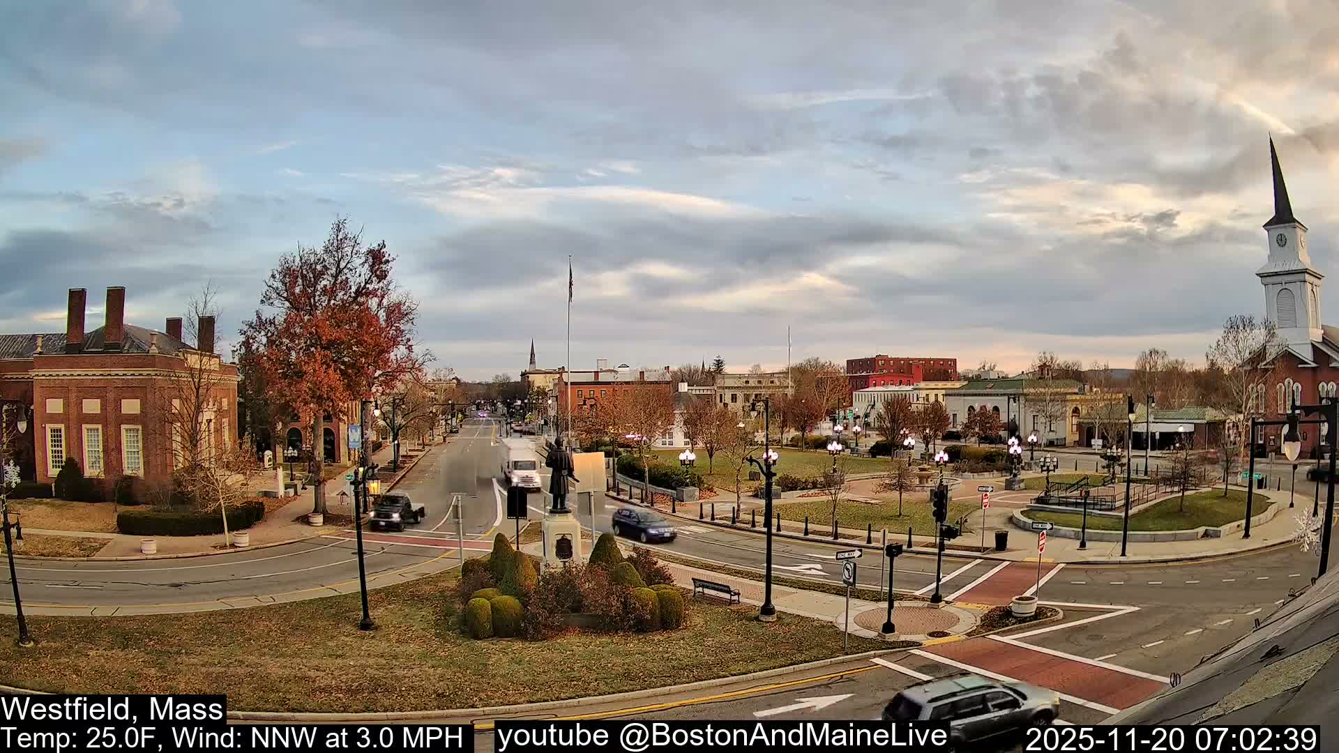 Westfield, Park Square Live  Cam - Westfield, Massachusetts USA