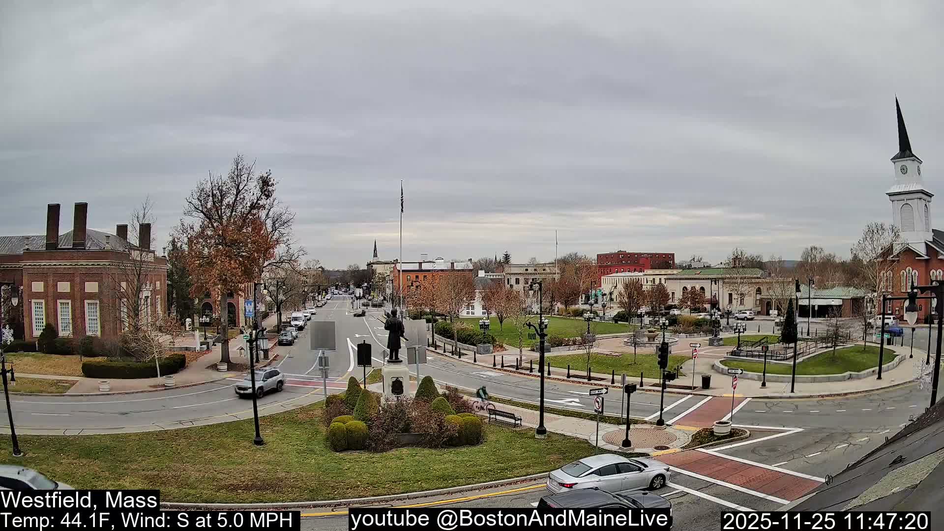 Westfield, Park Square Live  Cam - Westfield, Massachusetts USA