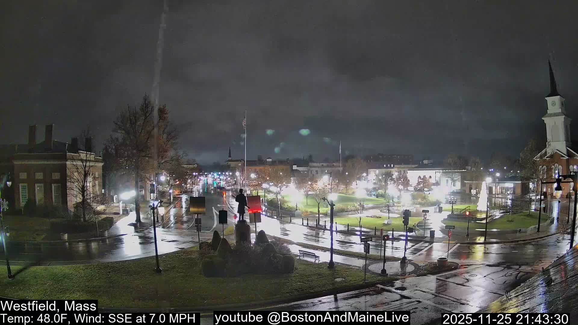 Westfield, Park Square Live  Cam - Westfield, Massachusetts USA