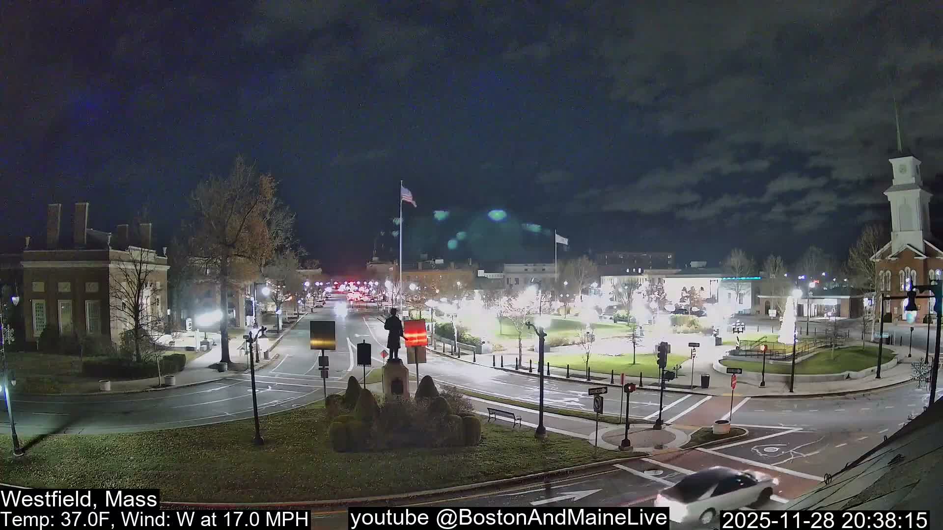 Westfield, Park Square Live  Cam - Westfield, Massachusetts USA