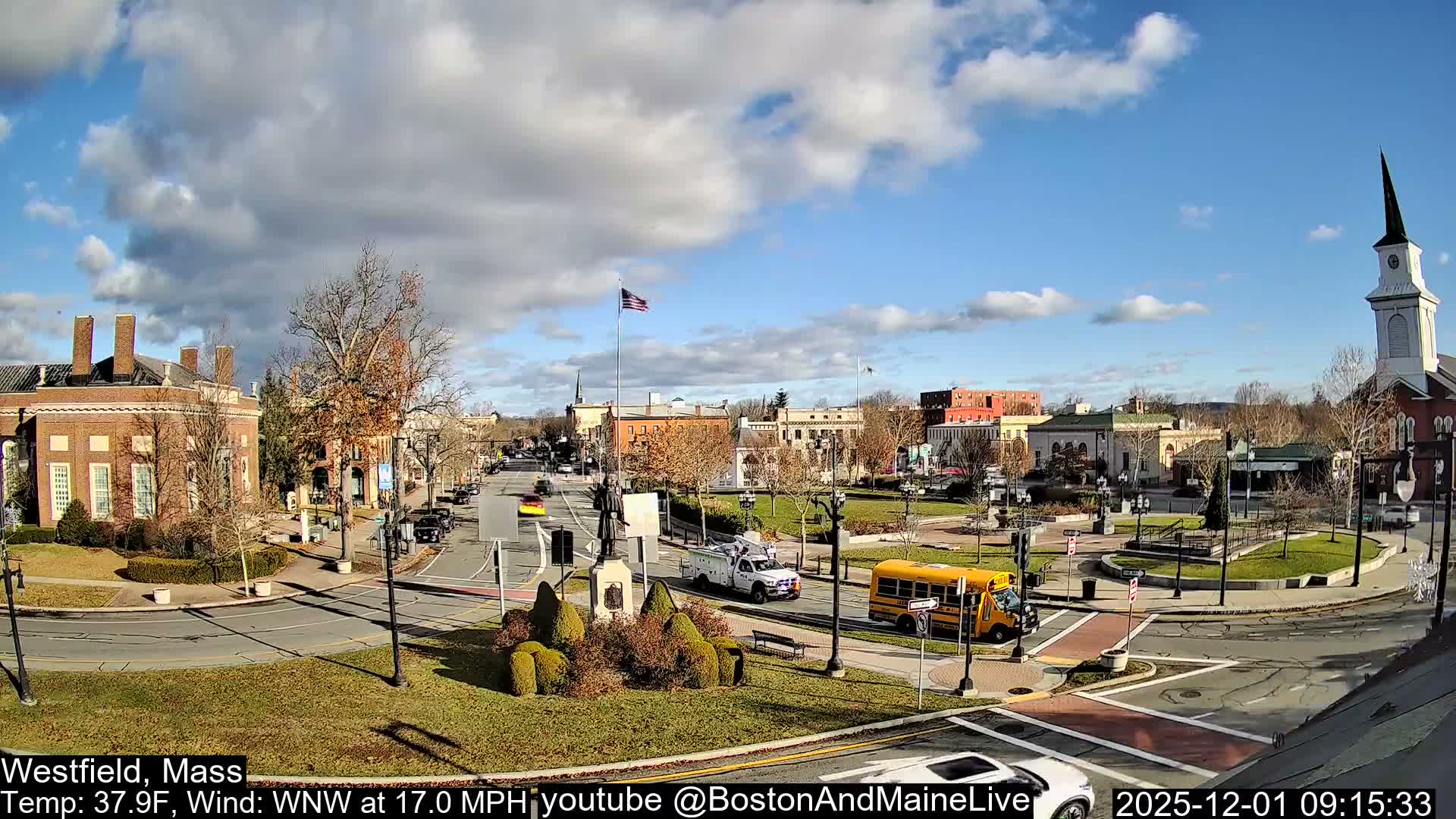 Westfield, Park Square Live  Cam - Westfield, Massachusetts USA