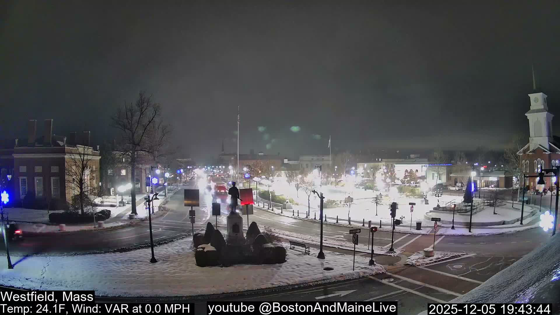 Westfield, Park Square Live  Cam - Westfield, Massachusetts USA