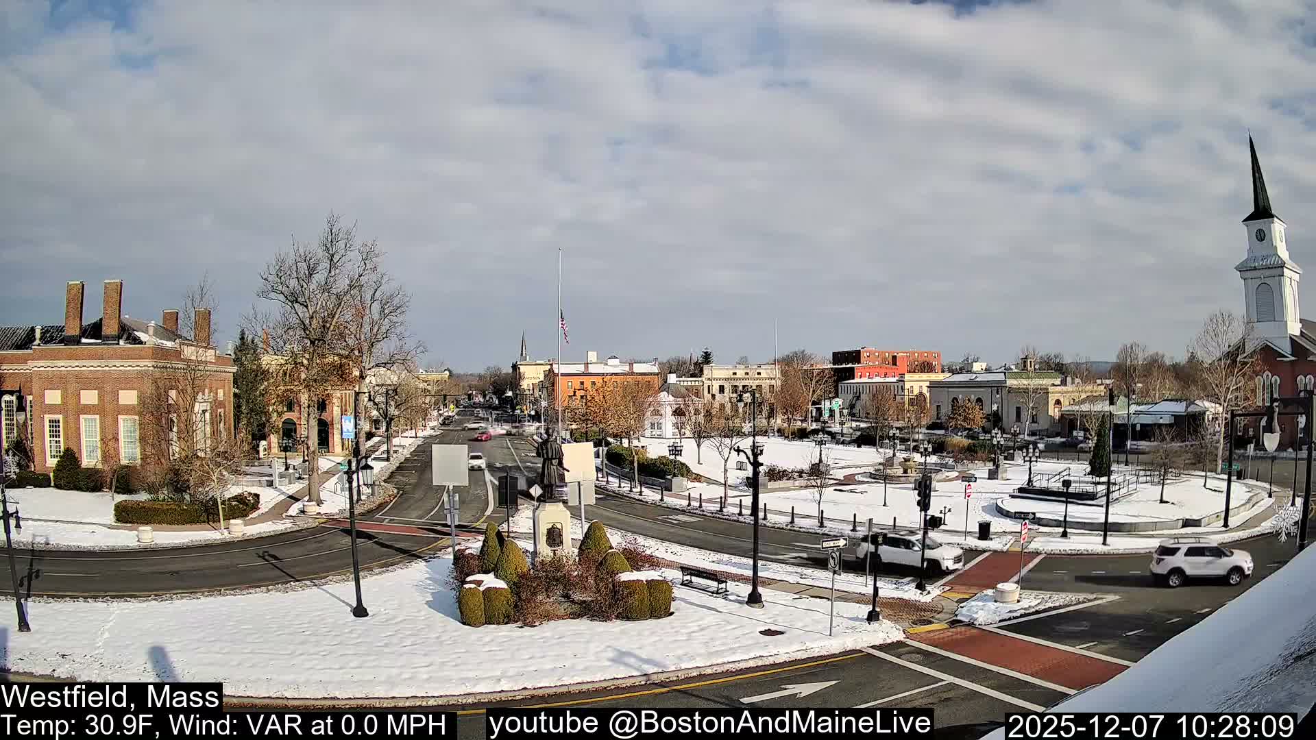 Westfield, Park Square Live  Cam - Westfield, Massachusetts USA