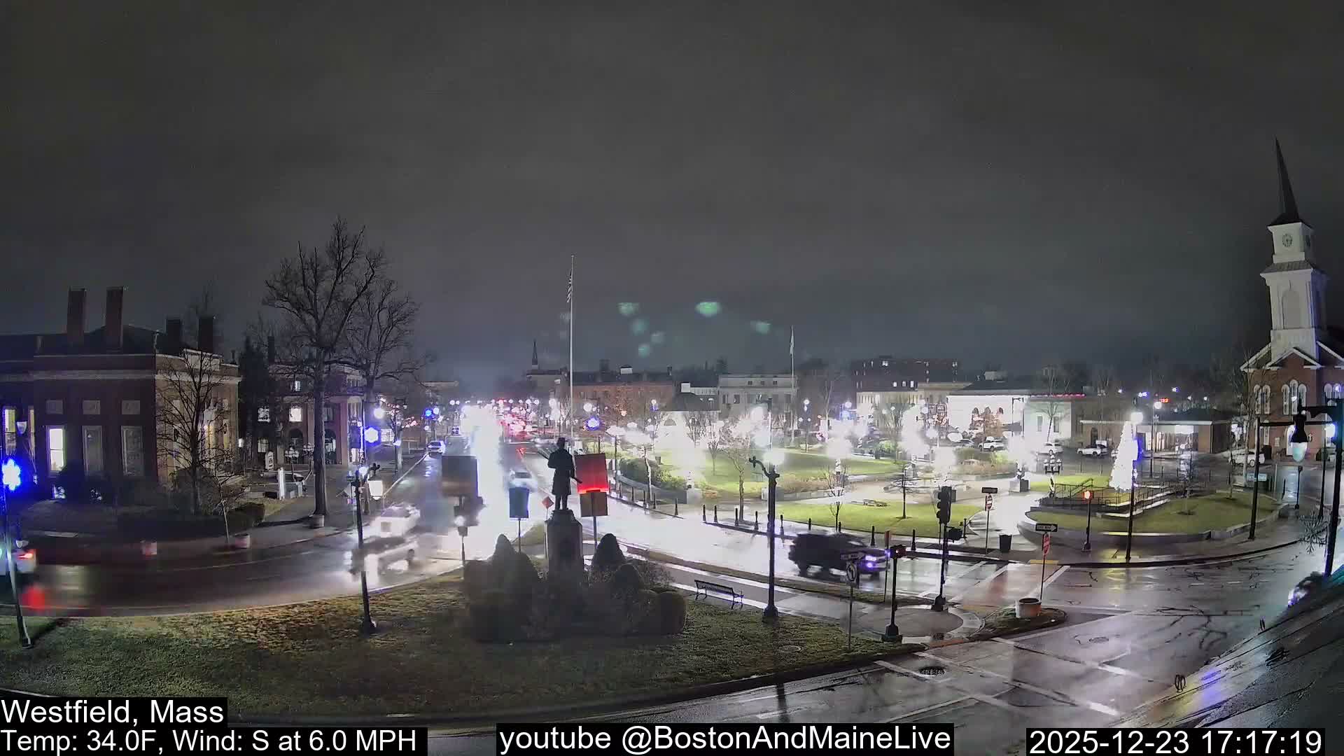 Westfield, Park Square Live  Cam - Westfield, Massachusetts USA