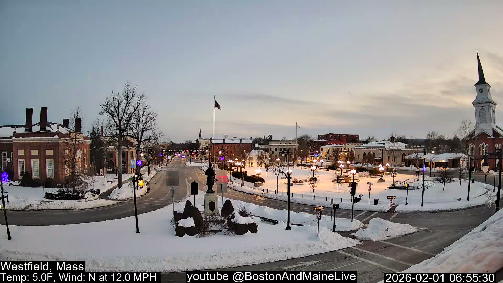 Westfield, Park Square Live  Cam - Westfield, Massachusetts USA