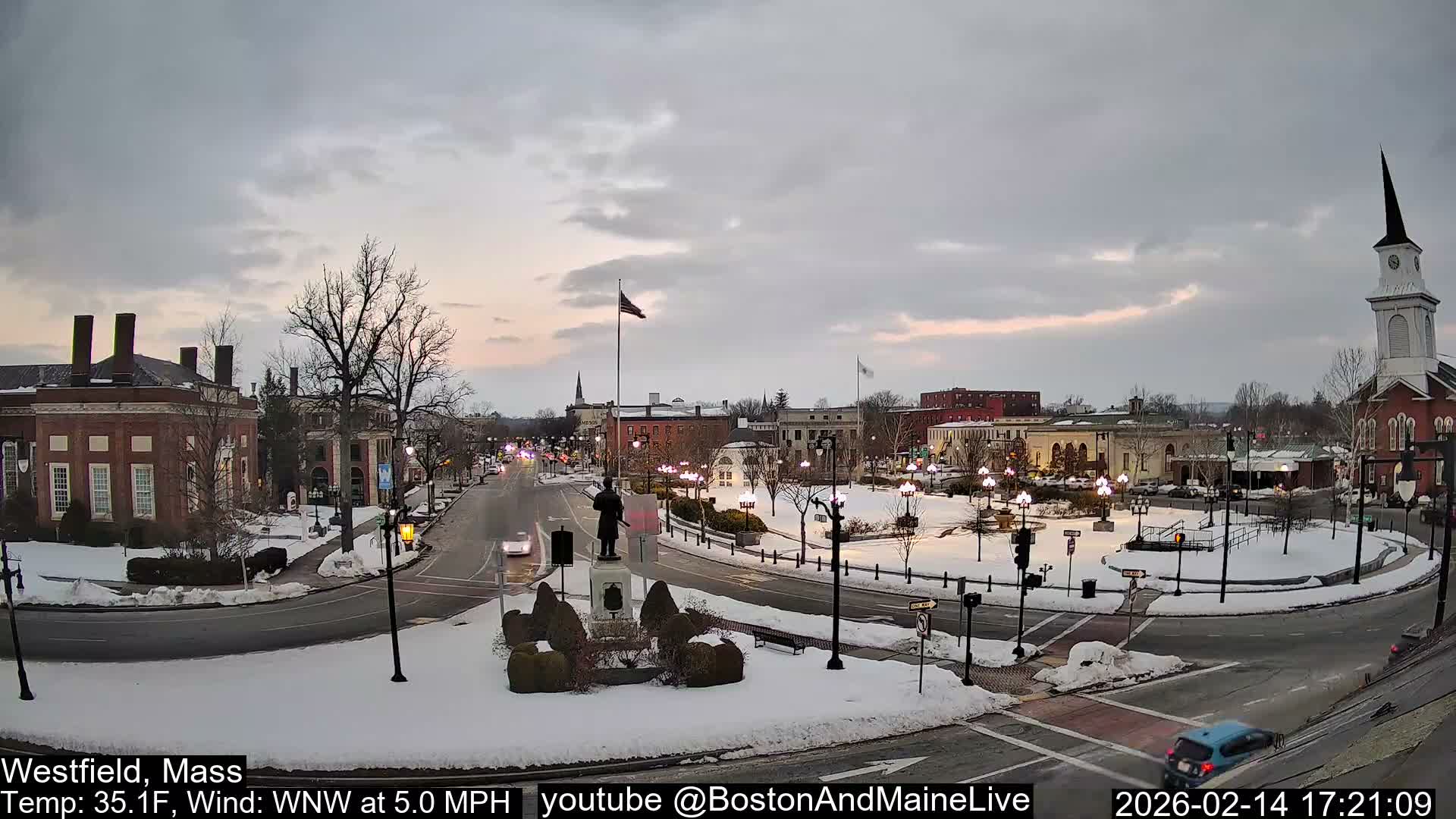 Westfield, Park Square Live  Cam - Westfield, Massachusetts USA