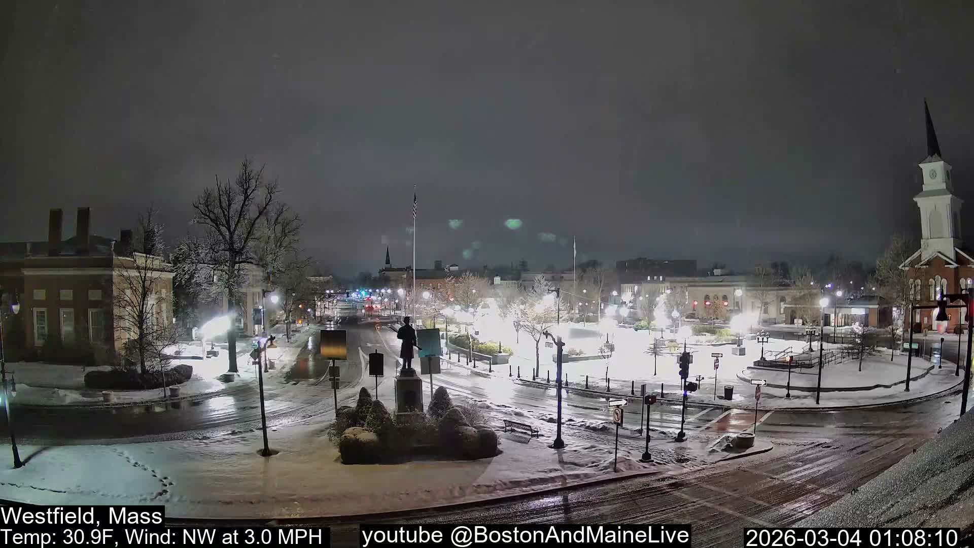 Westfield, Park Square Live  Cam - Westfield, Massachusetts USA