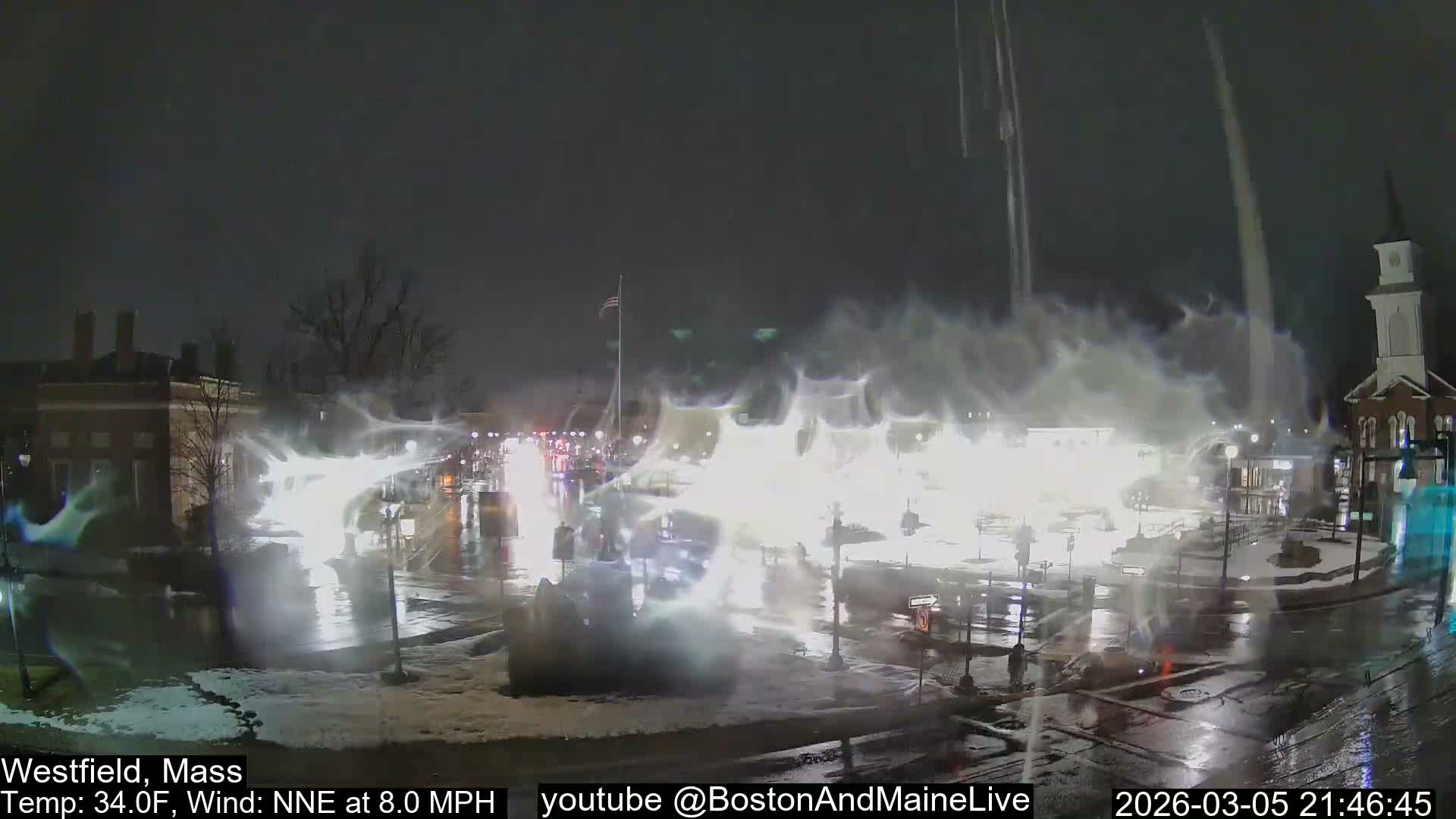Westfield, Park Square Live  Cam - Westfield, Massachusetts USA