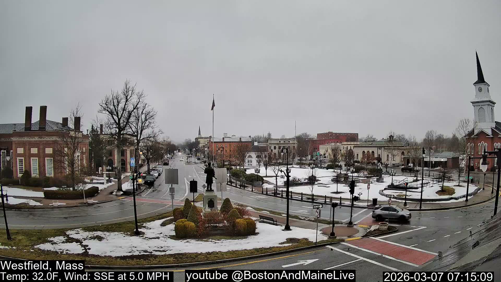 Westfield, Park Square Live  Cam - Westfield, Massachusetts USA