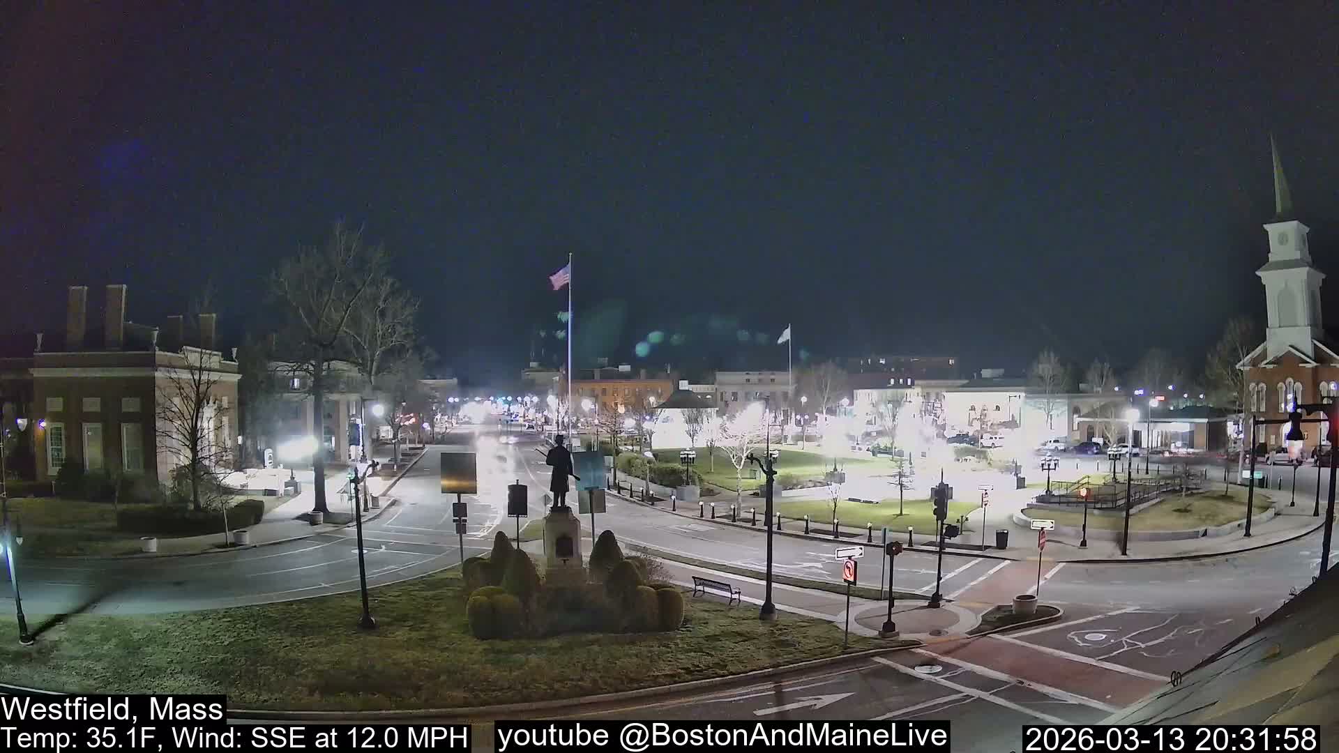 Westfield, Park Square Live  Cam - Westfield, Massachusetts USA