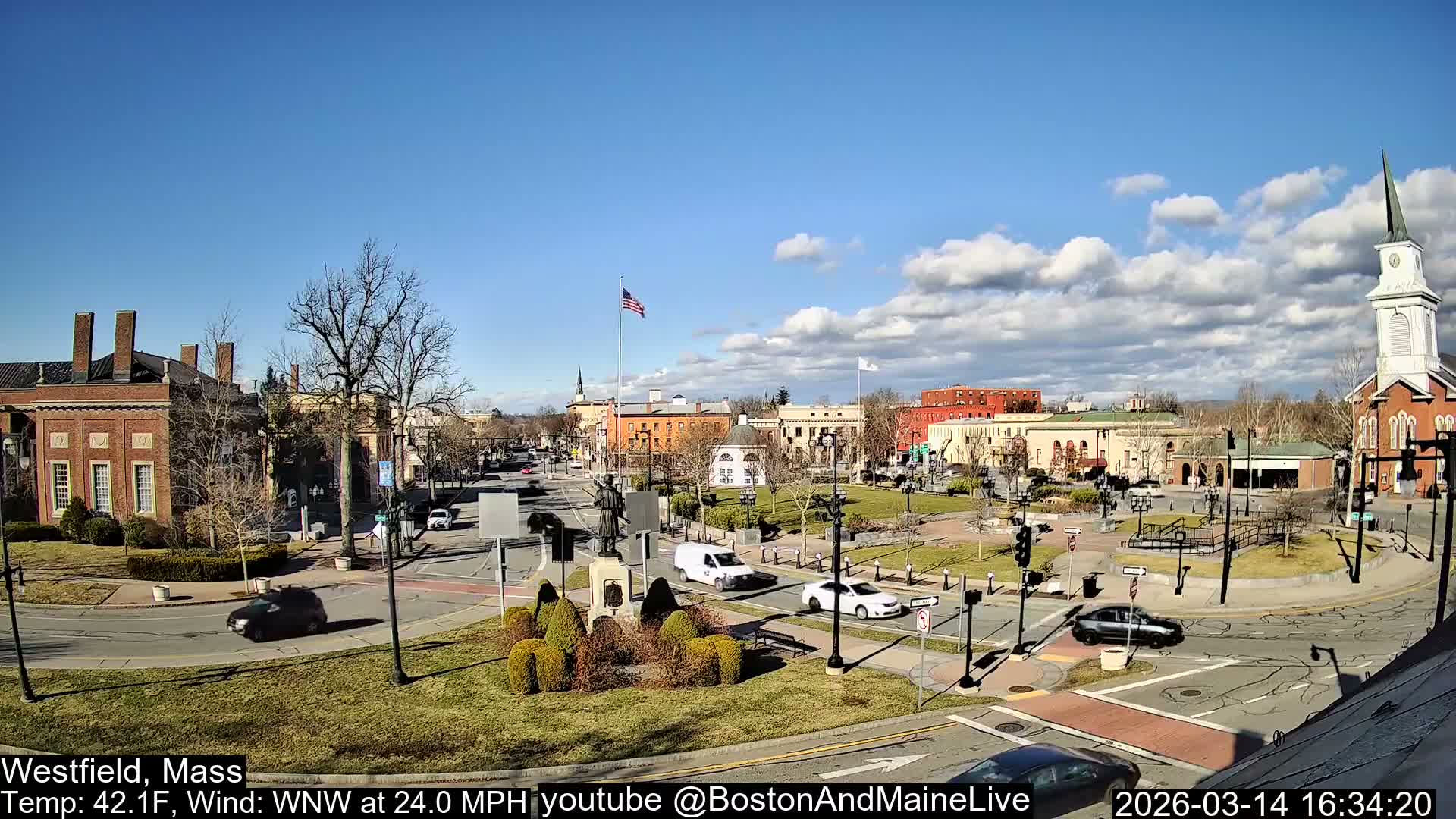 Westfield, Park Square Live  Cam - Westfield, Massachusetts USA
