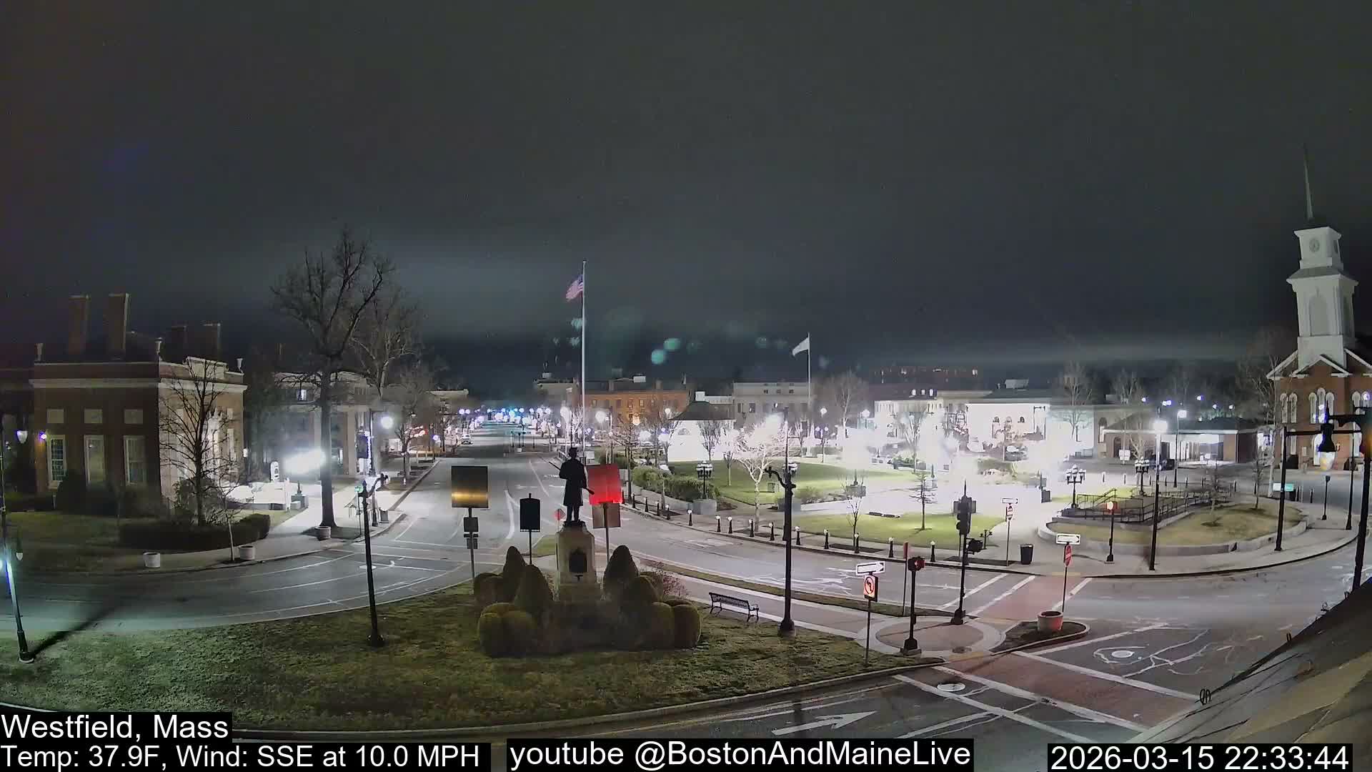 Westfield, Park Square Live  Cam - Westfield, Massachusetts USA