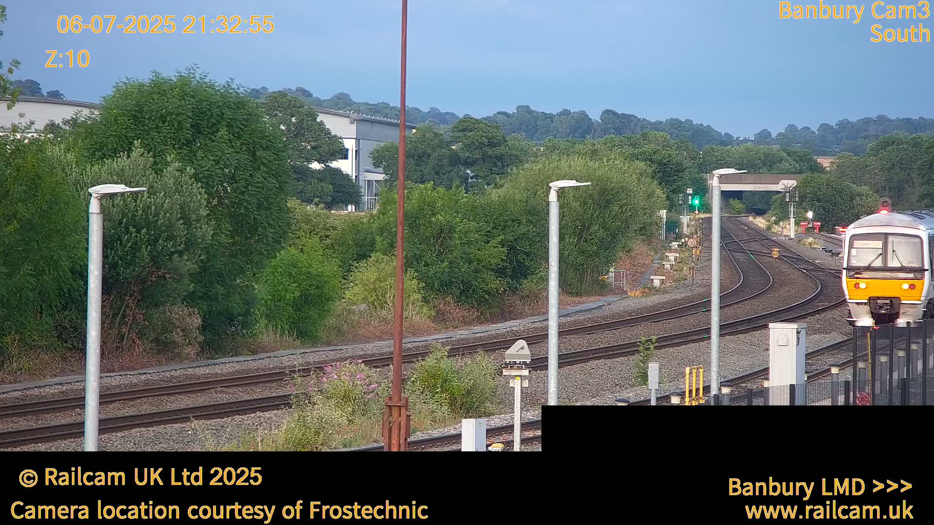 Banbury Train Station Live Cams- Banbury, Cherwell, Oxfordshire, South East, England, United Kingdom