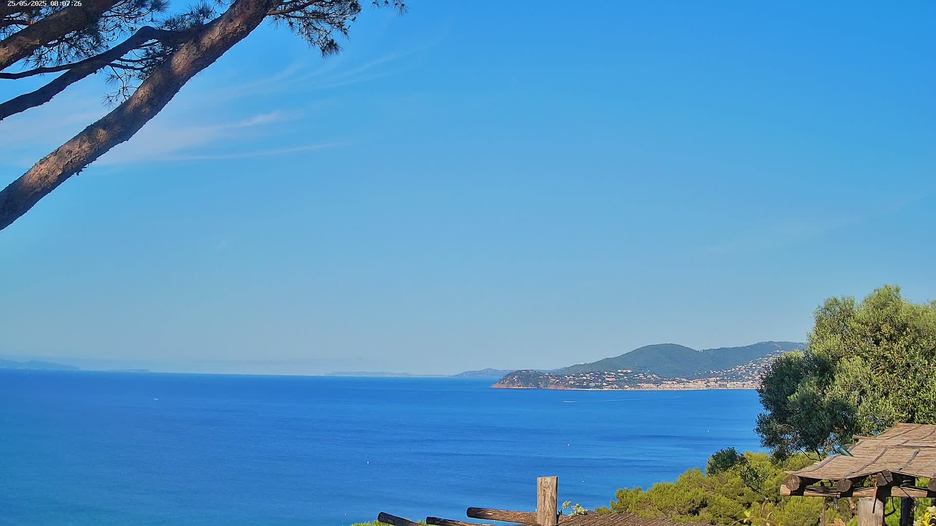 Lily of the Valley, La Croix-Valmer Panaromic Live Cam - Draguignan,  Var, Provence-Alpes-Cote d’Azur, France