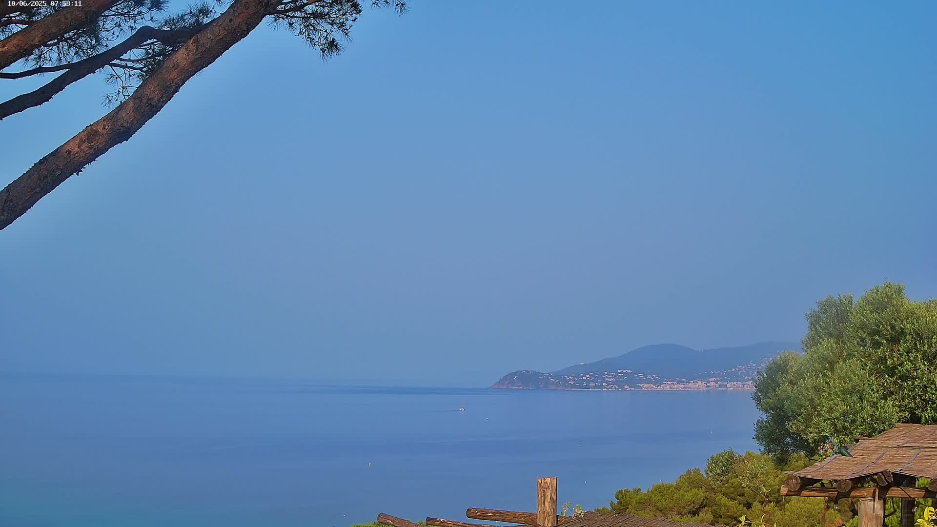 Lily of the Valley, La Croix-Valmer Panaromic Live Cam - Draguignan,  Var, Provence-Alpes-Cote d’Azur, France