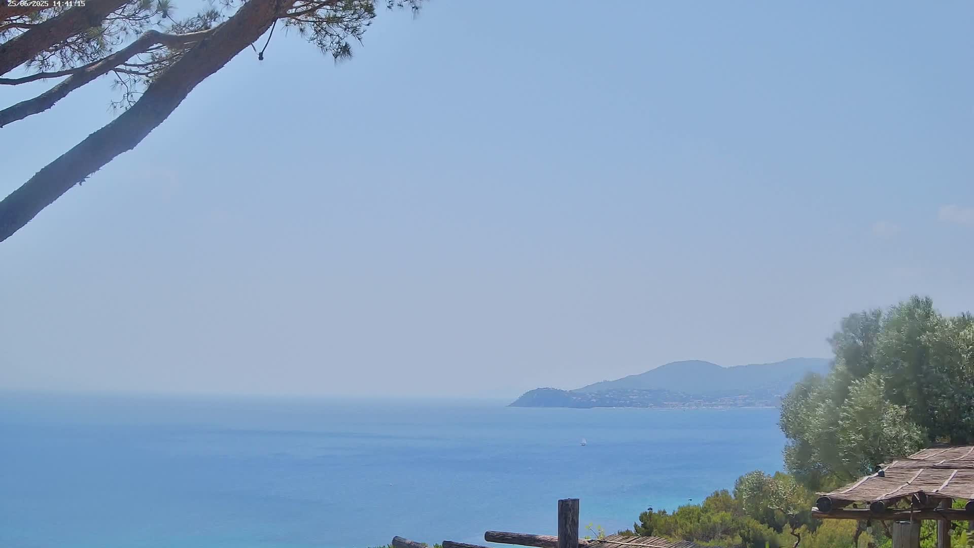 Lily of the Valley, La Croix-Valmer Panaromic Live Cam - Draguignan,  Var, Provence-Alpes-Cote d’Azur, France