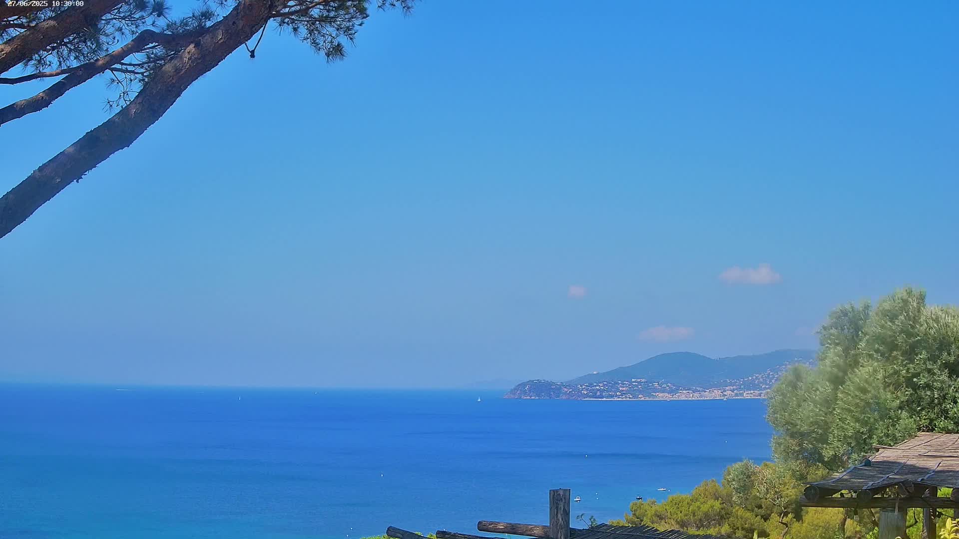 Lily of the Valley, La Croix-Valmer Panaromic Live Cam - Draguignan,  Var, Provence-Alpes-Cote d’Azur, France