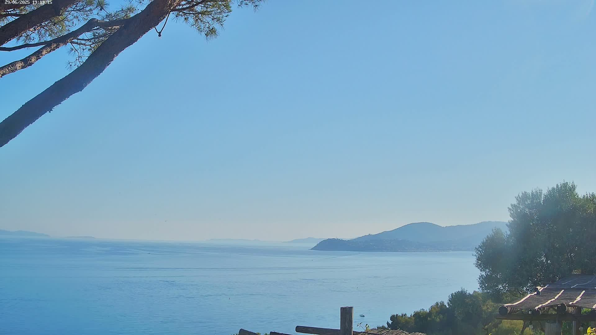 Lily of the Valley, La Croix-Valmer Panaromic Live Cam - Draguignan,  Var, Provence-Alpes-Cote d’Azur, France