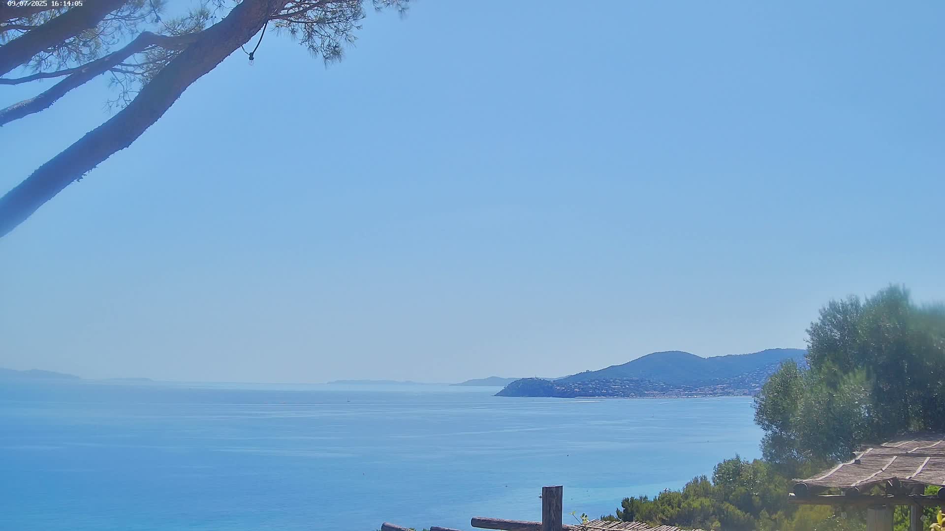 Lily of the Valley, La Croix-Valmer Panaromic Live Cam - Draguignan,  Var, Provence-Alpes-Cote d’Azur, France