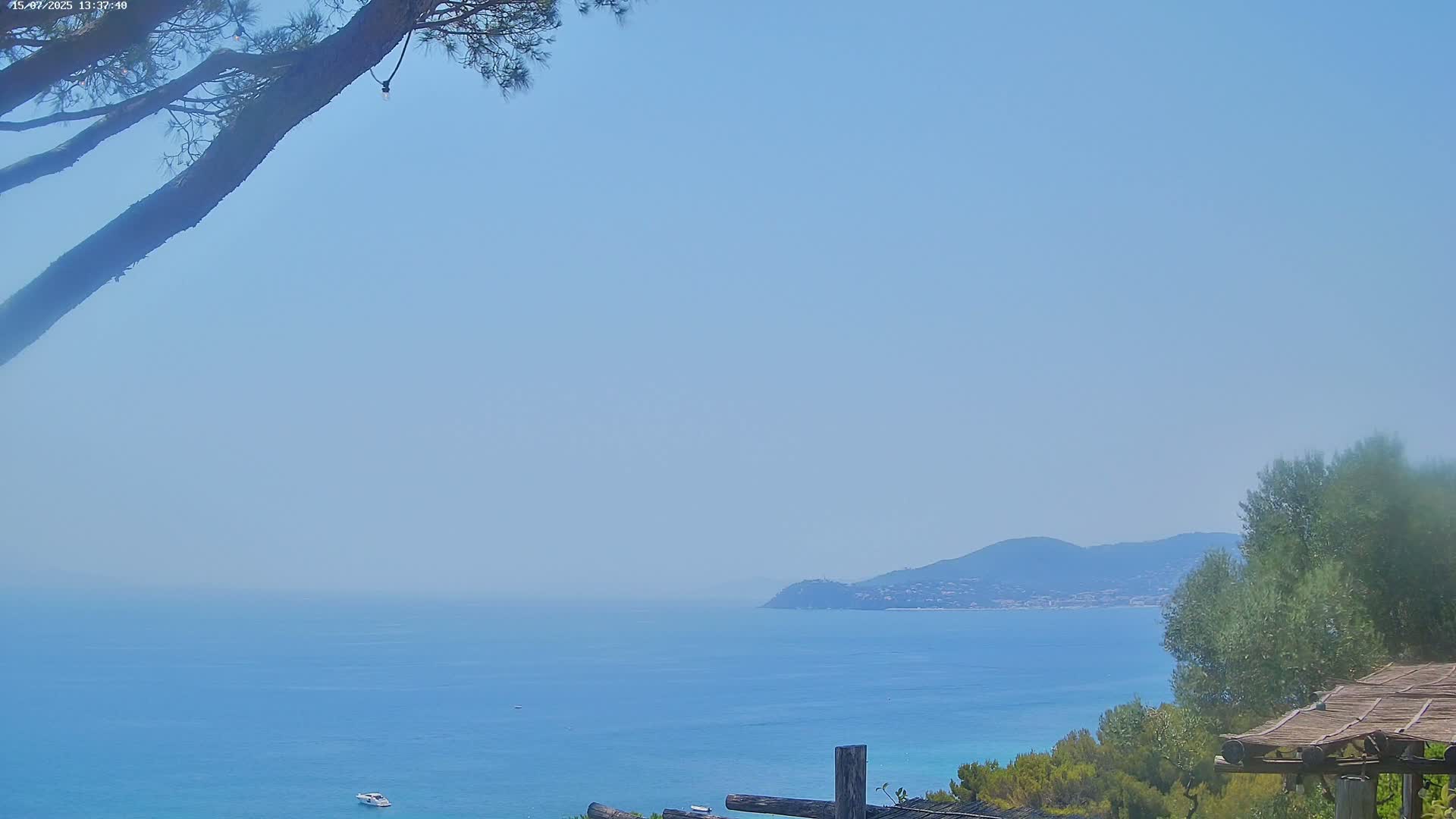 Lily of the Valley, La Croix-Valmer Panaromic Live Cam - Draguignan,  Var, Provence-Alpes-Cote d’Azur, France