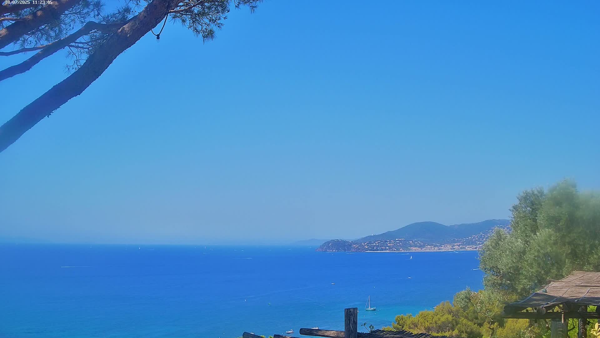 Lily of the Valley, La Croix-Valmer Panaromic Live Cam - Draguignan,  Var, Provence-Alpes-Cote d’Azur, France