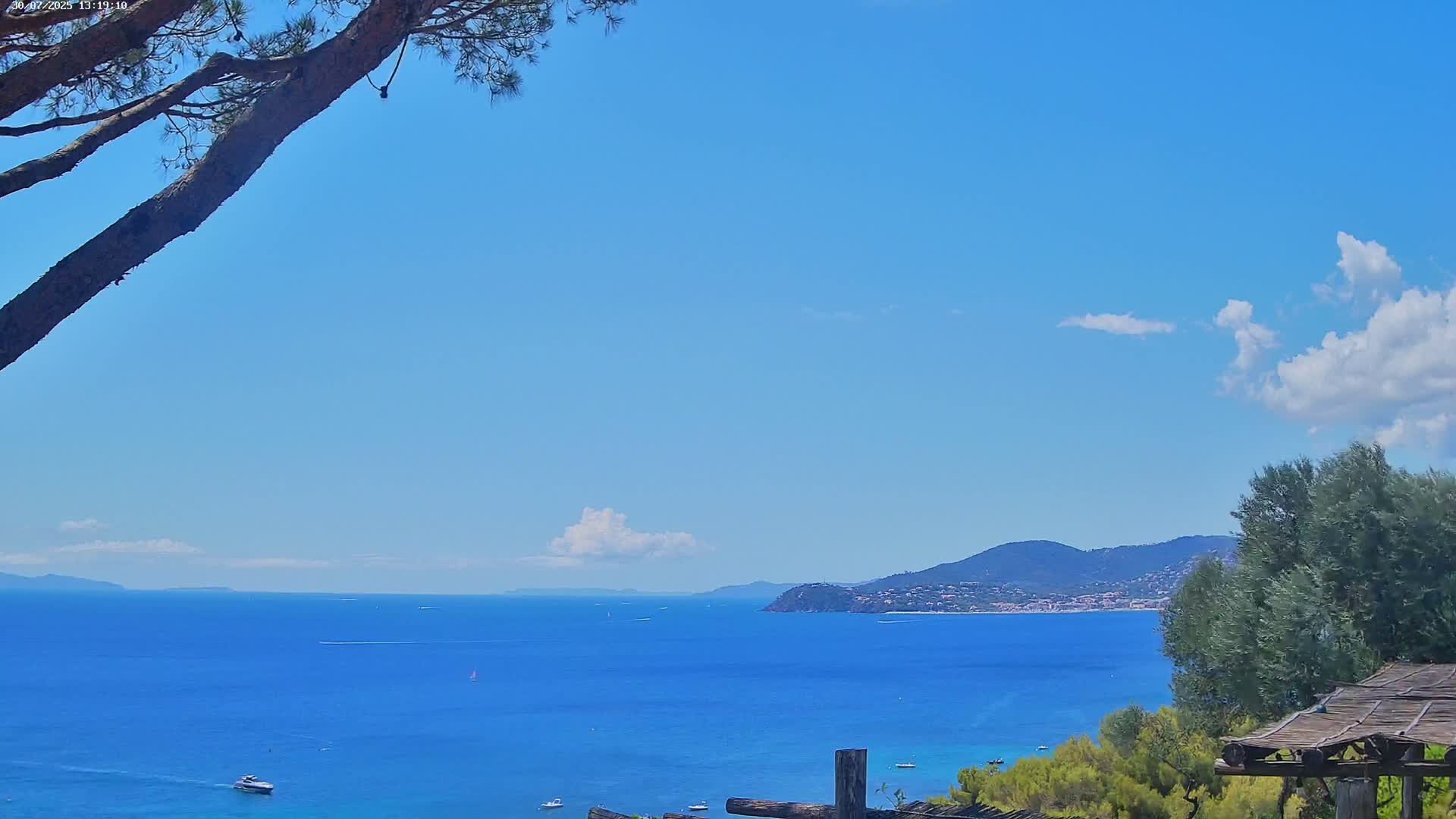 Lily of the Valley, La Croix-Valmer Panaromic Live Cam - Draguignan,  Var, Provence-Alpes-Cote d’Azur, France
