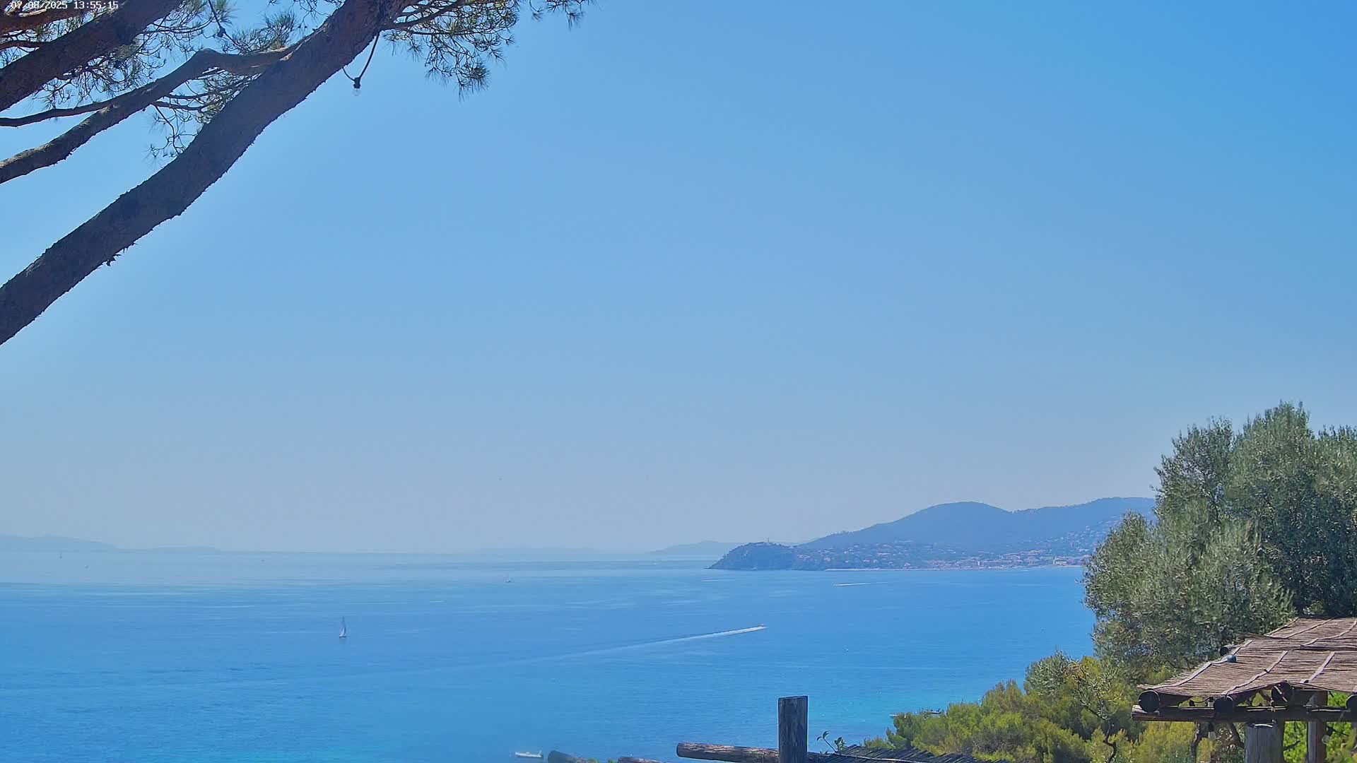 Lily of the Valley, La Croix-Valmer Panaromic Live Cam - Draguignan,  Var, Provence-Alpes-Cote d’Azur, France
